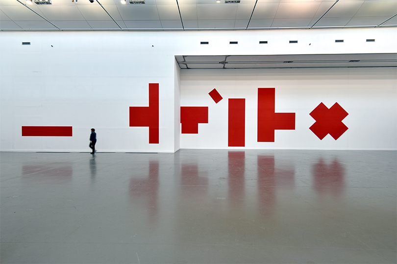 Soizic Stokvis, 〈Linear〉, 2018. paint on wall