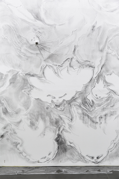 Olivier Nottellet, 〈Hard Wall, Sweet Home (Painting Writes Me)〉, 2018. paint on wall