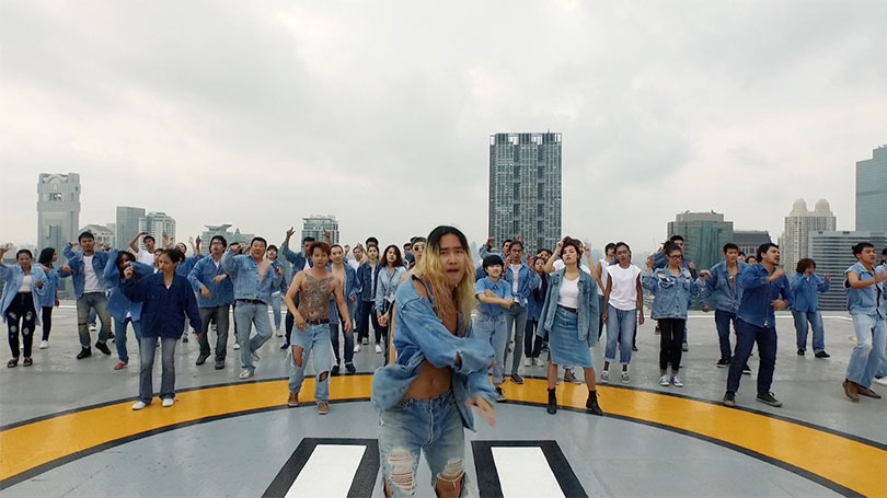 Korakrit Arunanondchai,〈Painting with History in a Room Filled with People with Funny Names 3〉, Single channel video, 24min 55sec, 2015