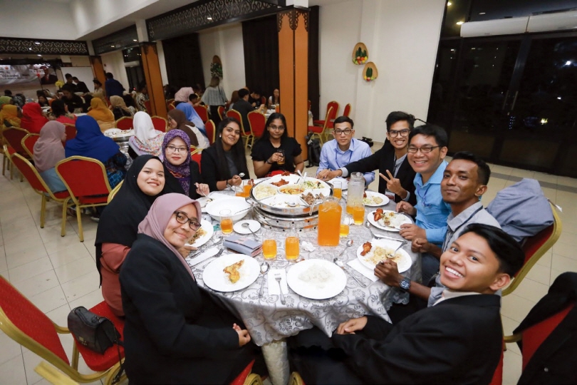 아래 〈2017 한-아세안 청년 포럼〉 네트워킹 리셉션 현장