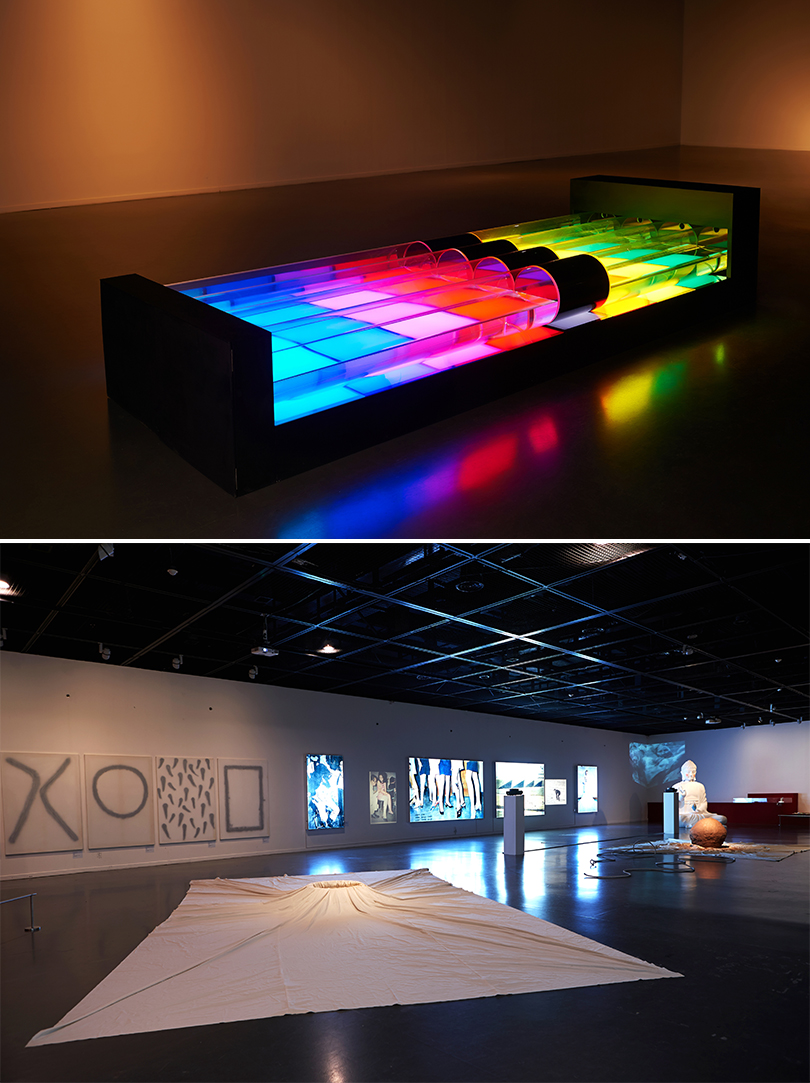 Above) Kim Ku-lim_Space Construction 69_1969 (Refabricated in 2013)_Air, water, oil, vinyl and electricity_4420x1460x850mm/
Below) Installation view of <Like You Know It All>_2013_Seoul Museum of Art, Seoul