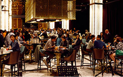 L·R) exhibition view of KIAF 2015