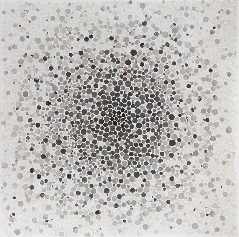 〈Grey Snow〉, 2009. Mixed media on Hanji, 142 × 142 cm