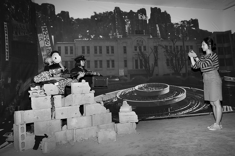 Forgetting Machines I_Kim Wan-bong, 2007, long-term preservation inkjet pigment printing, variable size; provided by artist