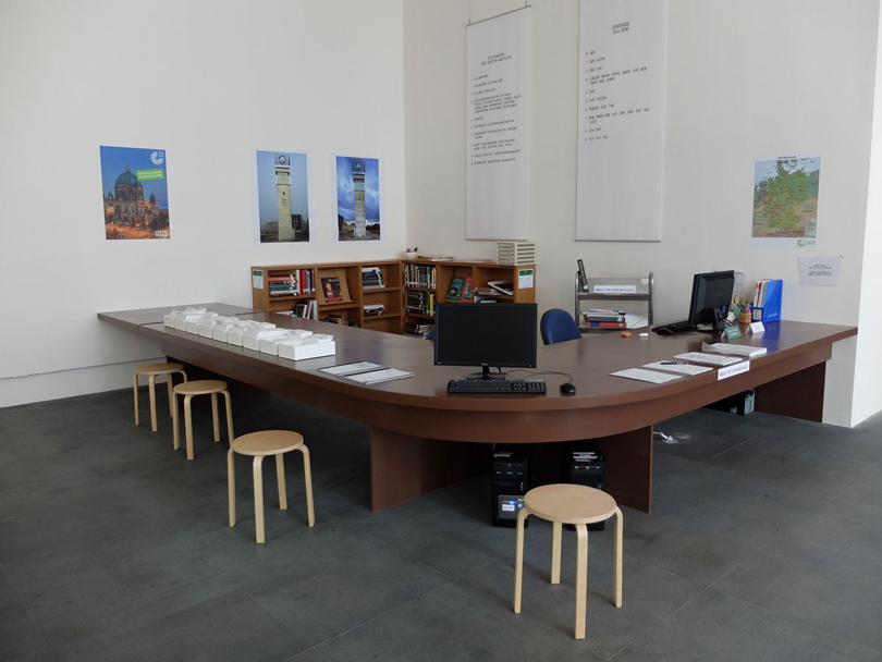 Sara Sejin Chang (Sara van der Heide), The German Library Pyongyang (2012). Exhibition view: Seven Questions for Asia, 6th Kuandu Biennale, Taipei (5 October 2018–6 January 2019). Courtesy the artist.