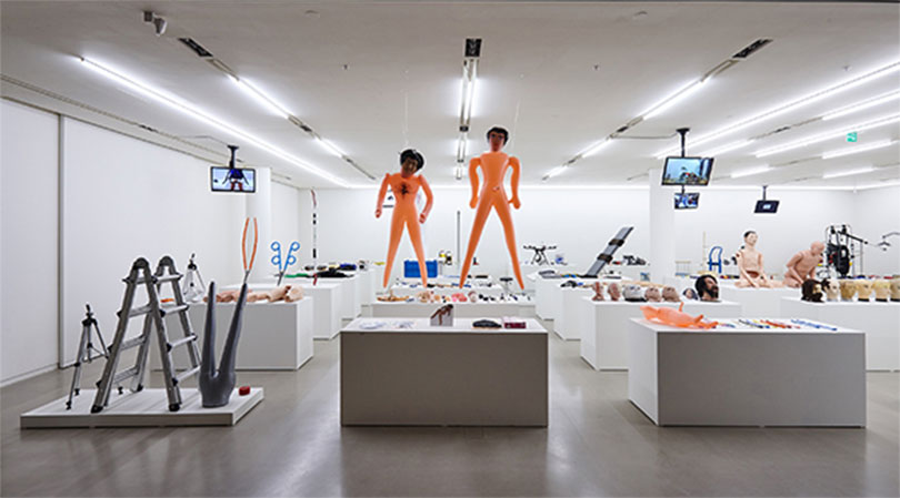 “정금형 : 개인소장품” 전시 전경, 아뜰리에 에르메스, 2016, 사진: 아뜰리에 에르메스 제공