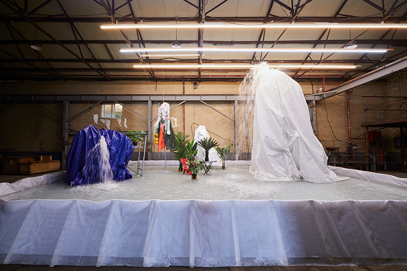 권용주〈폭포〉