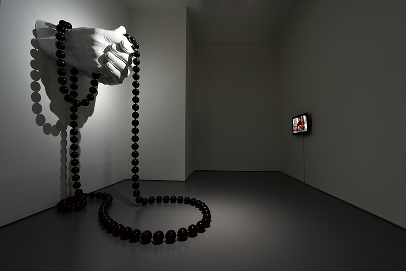 진기종〈염주와 기도〉