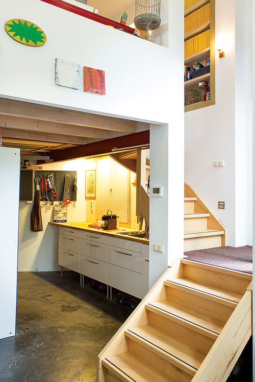 〈Live/work studio〉, 2018. SEA Foundation AiR Tilburg the Netherlands Approx 100m2, Image: Katerina Heil