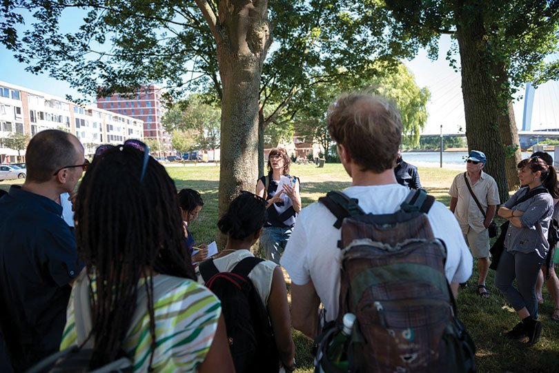 벤델린 반 올덴버그, 〈Propositions #6: The Temporary Institute for the Contemporary on 30 June 2018 at BAK, basis voor actuele kunst, Utrecht〉, Photo: Tom Janssen