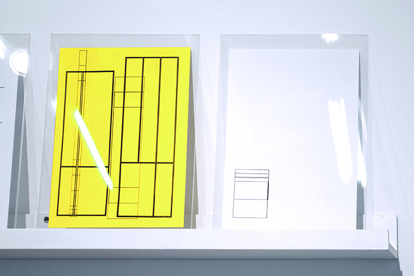 〈스프레드시트 드로잉〉, 종이에 오버프린트, 29.7×21cm, 2013. 이미지 인천아트플랫폼 제공. 