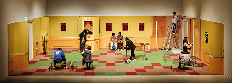 〈언 강 위에서 스케이트를 타는 사람들(플랫폼엘 컨템포러리 아트센터, 서울〉 공연, 90분, 2019. 이미지 인천아트플랫폼 제공.