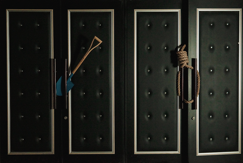 〈관 짜기 모임(인천아트플랫폼, 인천)〉, 공연, 60분, 2019. 이미지 인천아트플랫폼 제공. 