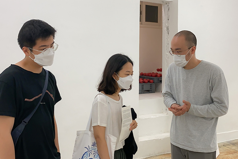 Exhibition view of Bangjoo Kim: (Don’t) Look at It (Project Space SARUBIA, Seoul, 2020)