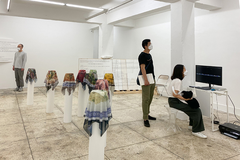Exhibition view of Bangjoo Kim: (Don’t) Look at It (Project Space SARUBIA, Seoul, 2020)