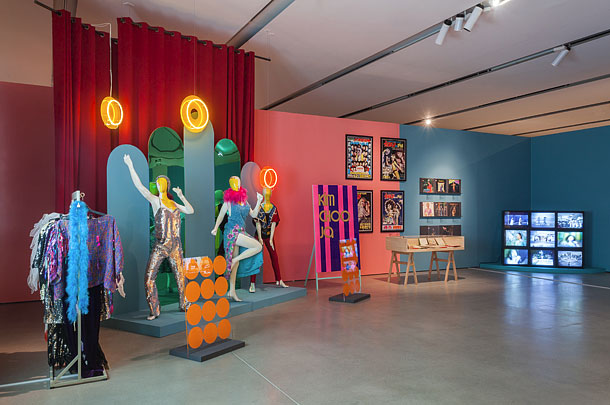 Singer Kim Choo-ja was one of the hottest divas in the 1960s and ‘70s. Her stage costumes, posters and old albums are on display at the “Asian Diva: The Muse and Monster” exhibit at the Buk Seoul Museum of Art in northern Seoul. [SEMA]