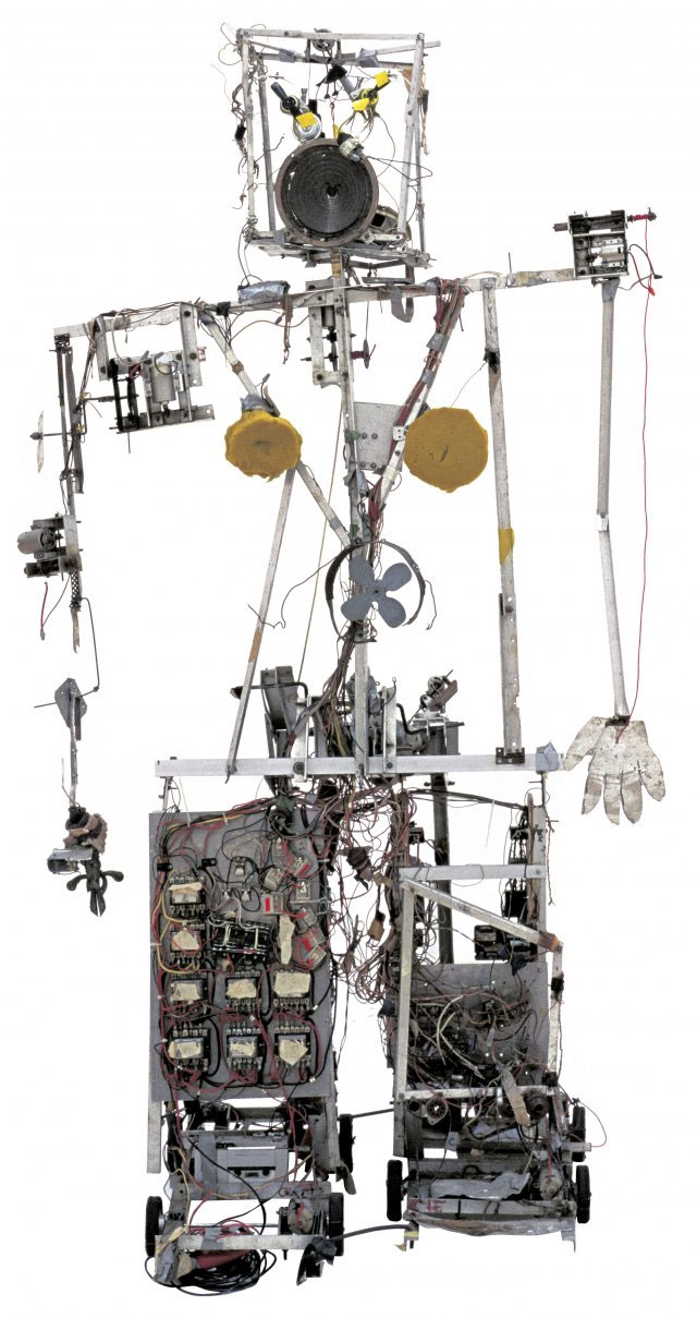 백남준의 초기 작품 〈로봇 K-456〉. Robot K-456 1964 20-channel radio controlled robot, aluminium profiles, wire, wood, electrical divide, foam material, and control-turn out 1830 x 1030 x 720 mm Courtesy Friedrich Christian Flick Collection in Hamburger Bahnhof. 사진제공 동아닷컴