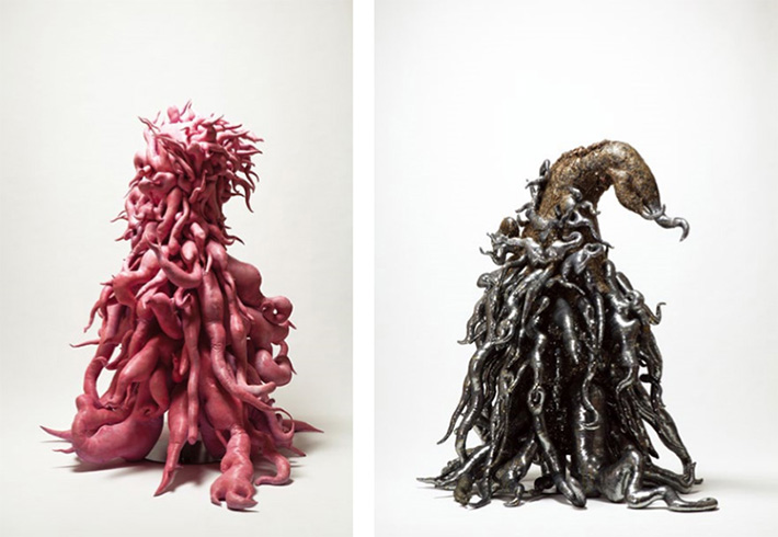 (왼쪽) 〈몬스터: 핑크〉 Fabric, fiber filling, stainlesssteel frame, acrylic paint 210×210×180cm 2011(reconstruction of 1998 works) Photo: Jeon Byungcheol Photo courtesy: Studio Lee Bul (오른쪽) 〈몬스터: 블랙〉 Frame, acrylic paint Fabric, fiber filling, stainless steel 217×187×171cm 2011(reconstruction of 1998 works) Photo: Jeon Byungcheol Photo courtesy: Studio Lee Bul